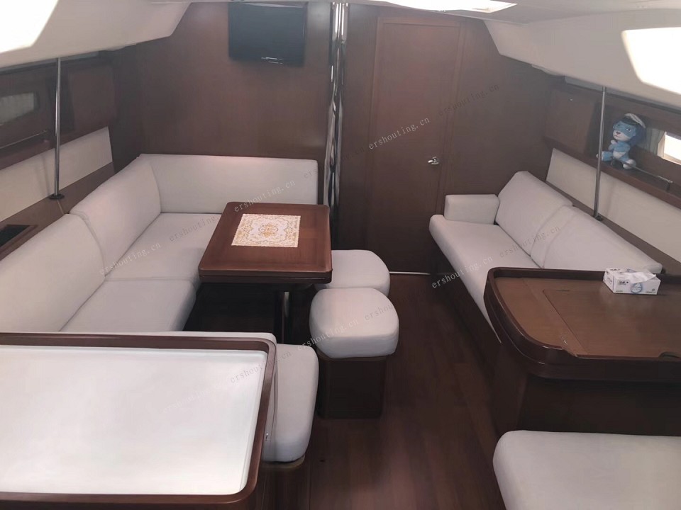 Beneteau Oceanis 46