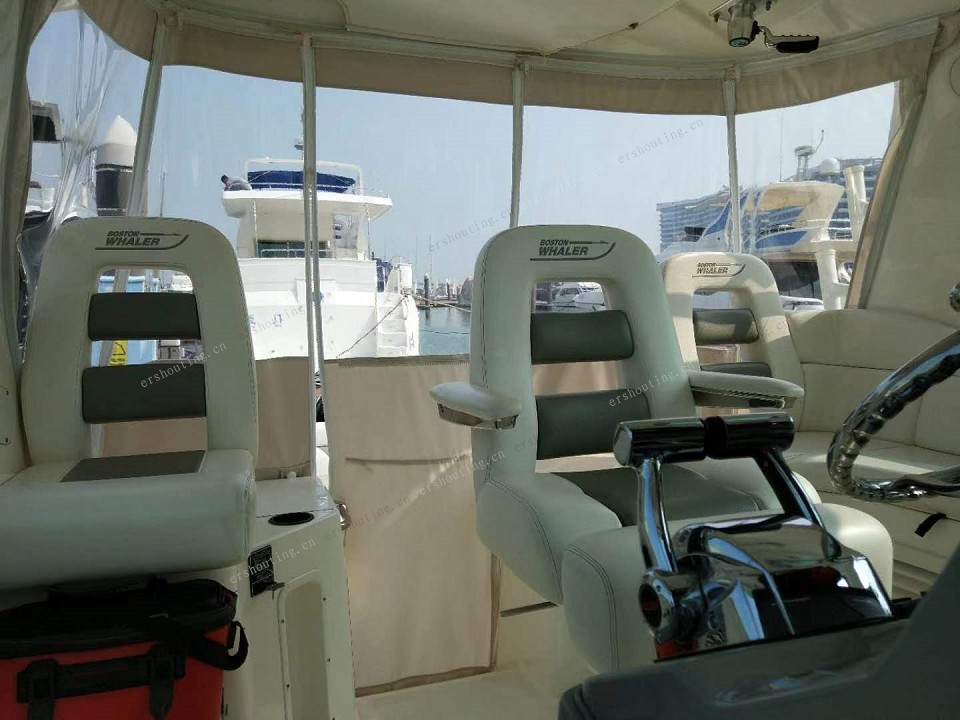 Boston Whaler 345
