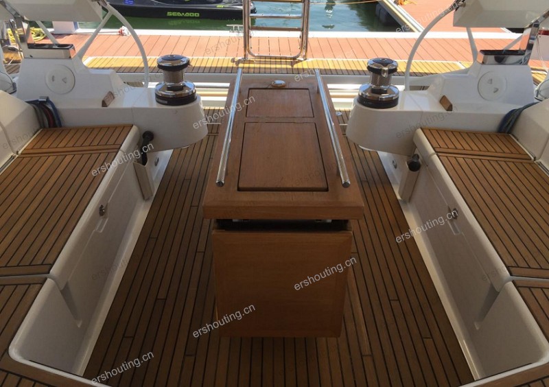Beneteau Oceanis 55