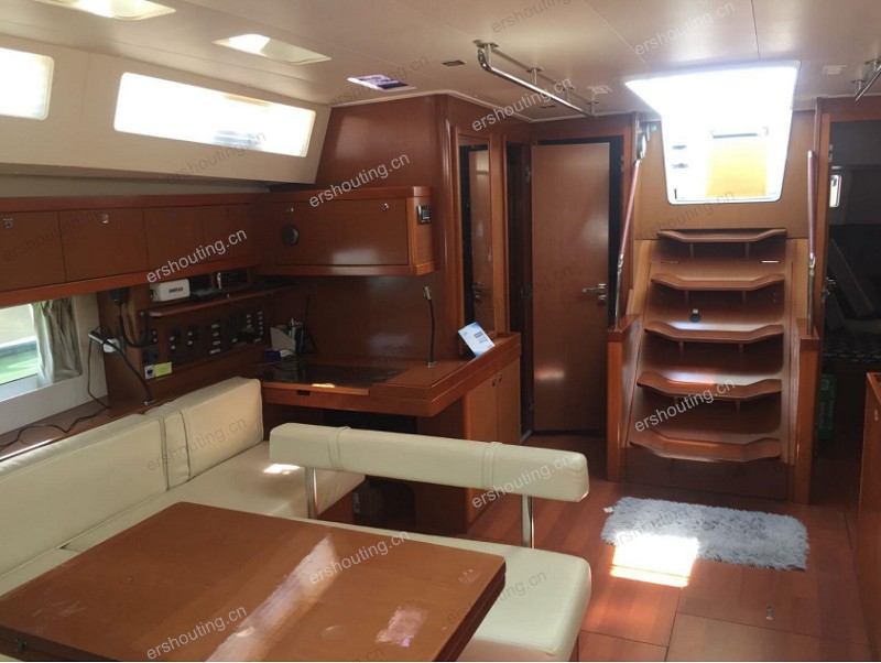 Beneteau Oceanis 55