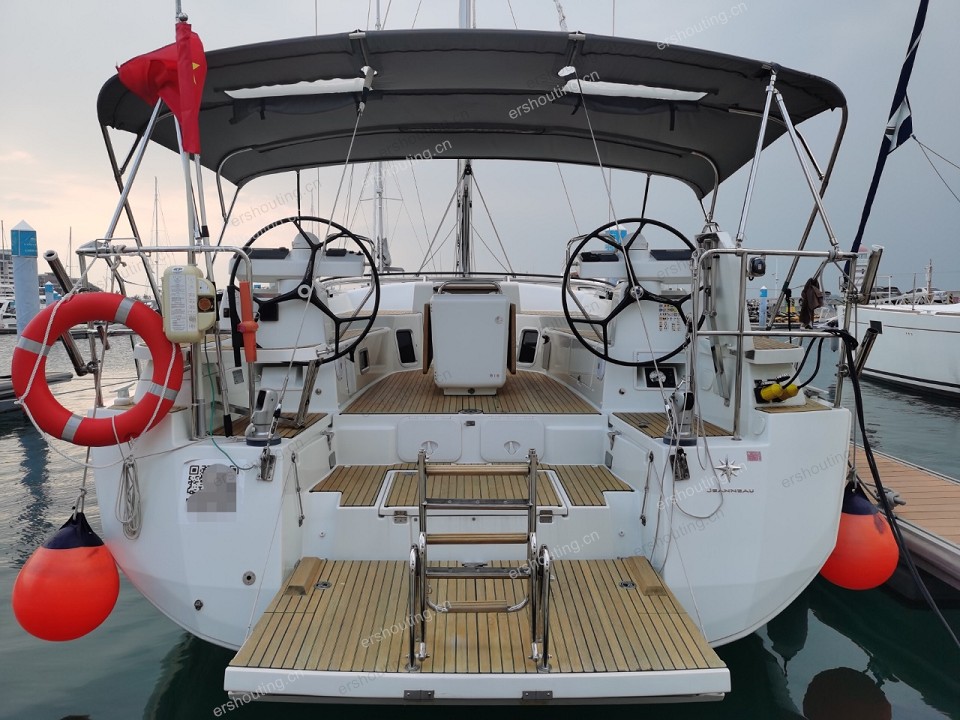 Jeanneau 51帆船